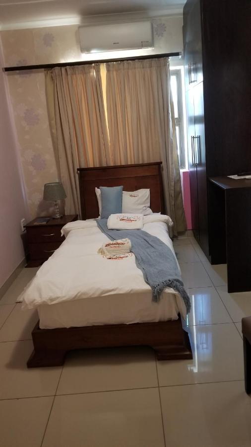A-Z Boutique Guesthouse Windhoek Eksteriør billede