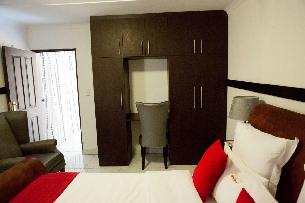 A-Z Boutique Guesthouse Windhoek Eksteriør billede
