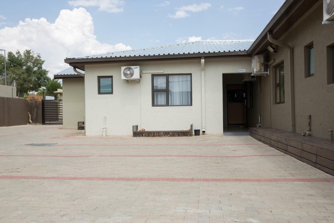 A-Z Boutique Guesthouse Windhoek Eksteriør billede